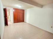 Casa céntrica en excelente estado!