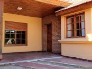 Casa Céntrica EN VENTA. Apto crédito