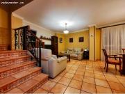 CASA CERCA DE MERCADO CENTRAL