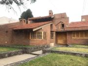 Casa Cerro de las Rosas, excelente ubicación