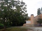 CASA CHALET EN BINEFAR CON TERRENO