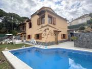 Casa chalet en Venta en Aiguaviva Parc