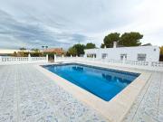 Casa chalet en Venta en Albatera