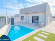 Casa chalet en Venta en Albatera