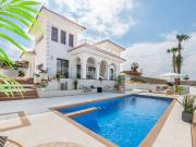 Casa chalet en Venta en Benijófar