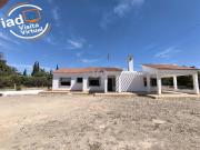 Casa chalet en Venta en Alzabares