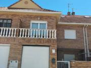 Casa chalet en Venta en Azucaica