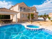 Casa chalet en Venta en Bellvei