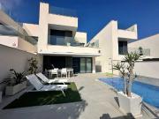 Casa chalet en Venta en Benijófar