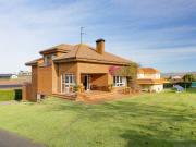 Casa chalet en Venta en Bernueces