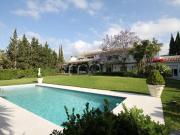 Casa chalet en Venta en Calahonda