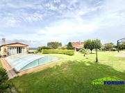 Casa chalet en Venta en Cambre