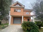 Casa chalet en Venta en Canovelles