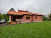 Casa chalet en Venta en Colunga