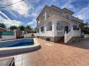 Casa chalet en Venta en El Pinar Palacio de Congresos