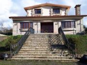 Casa chalet en Venta en Fene