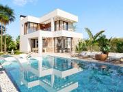 Casa chalet en Venta en Golf Bahía