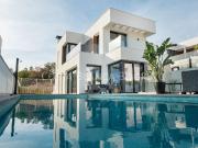 Casa chalet en Venta en Golf Bahía