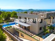 Casa chalet en Venta en Golf Bahía
