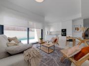 Casa chalet en Venta en Golf Bahía