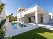 Casa chalet en Venta en Golf Bahía
