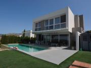Casa chalet en Venta en Golf Bahía