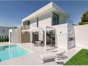 Casa chalet en Venta en Golf Bahía