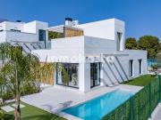 Casa chalet en Venta en Golf Bahía