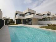 Casa chalet en Venta en Golf Bahía