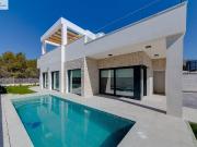 Casa chalet en Venta en Golf Bahía