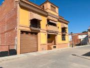 Casa chalet en Venta en Herencia