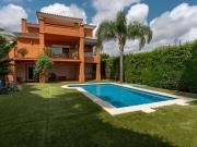 Casa chalet en Venta en Hipódromo Cerrado del Águila