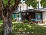 Casa chalet en Venta en La Almozara