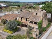 Casa chalet en Venta en La Bisbal d'Empordà