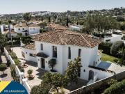 Casa chalet en Venta en La Dama de Noche La Alzambra