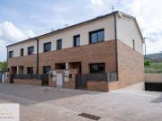 Casa adosada en Venta en La Roca del Vallès