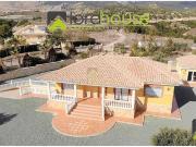 Casa chalet en Venta en La Tova