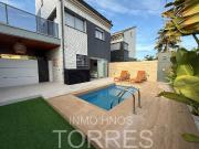 Casa chalet en Venta en Las Atalayas Urmi Cerro de Mar