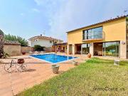 Casa chalet en Venta en L'Estartit Poble