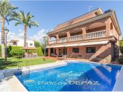 Casa chalet en Venta en Lluminetes