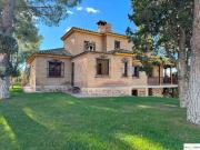 Casa chalet en Venta en Los Cigarrales La Bastida