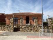 Casa chalet en Venta en Maello