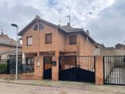 Casa chalet en Venta en Mallén