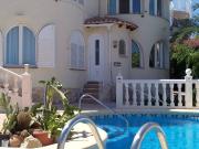 Casa chalet en Venta en Maryvilla