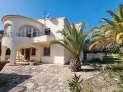 Casa chalet en Venta en Maryvilla