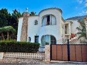 Casa chalet en Venta en Maryvilla