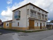 Casa chalet en Venta en Medina de Pomar