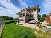 Casa chalet en Venta en Moaña