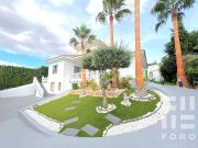 Casa chalet en Venta en Montepilar