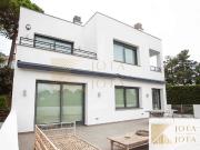 Casa chalet en Venta en Montgoda